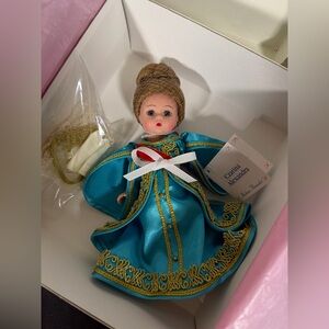 Madame Alexander 8" CZARINA ALEXANDRA 12620, Great Women in History 1999, MIB